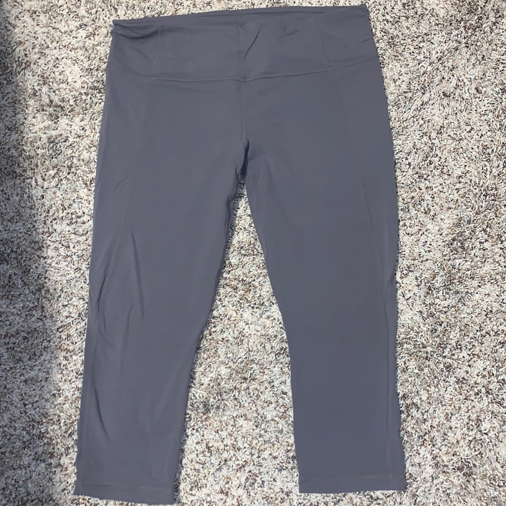 Athleta crop leggings
